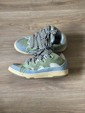 Lanvin Curbs